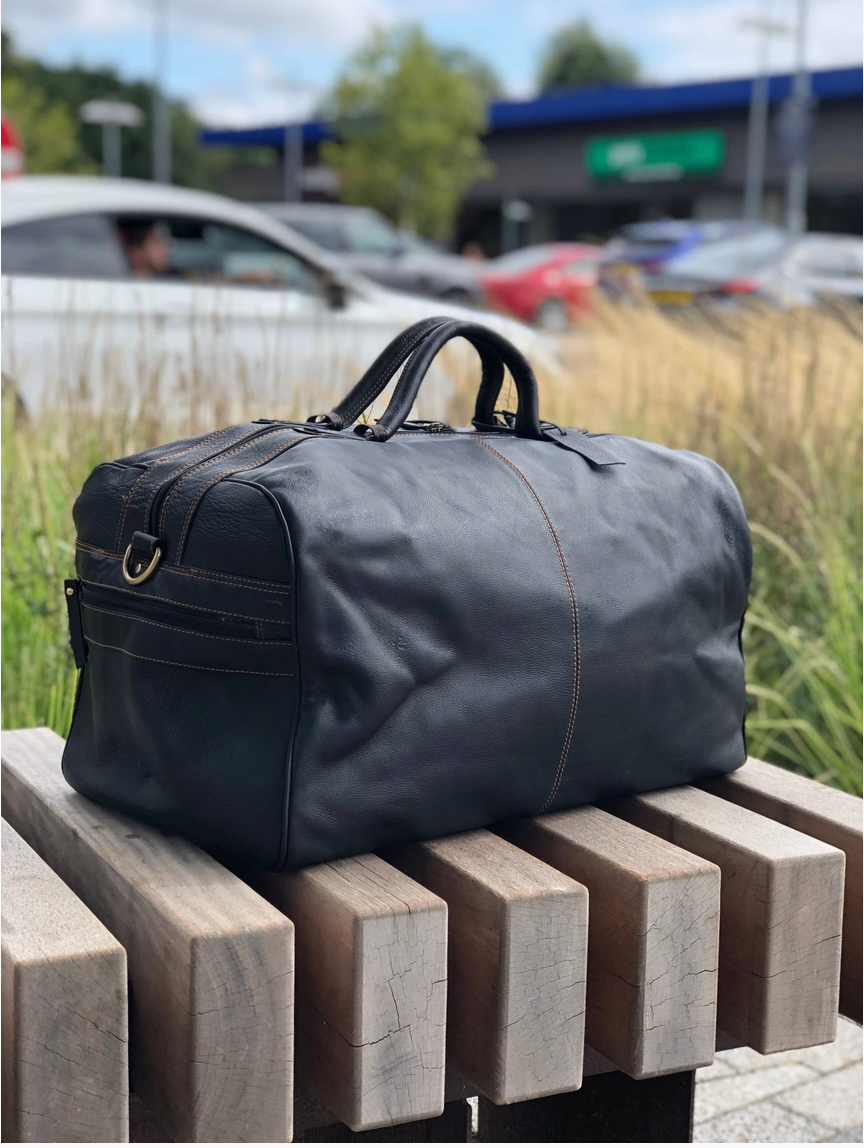 Dalton's Grained Leather Weekender Bag